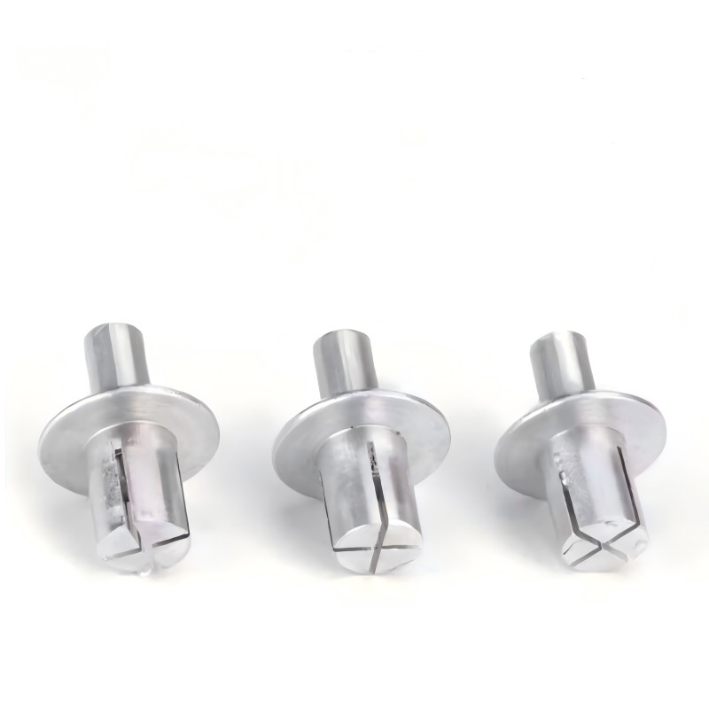 Konsekvent kerne penetrerende nitte