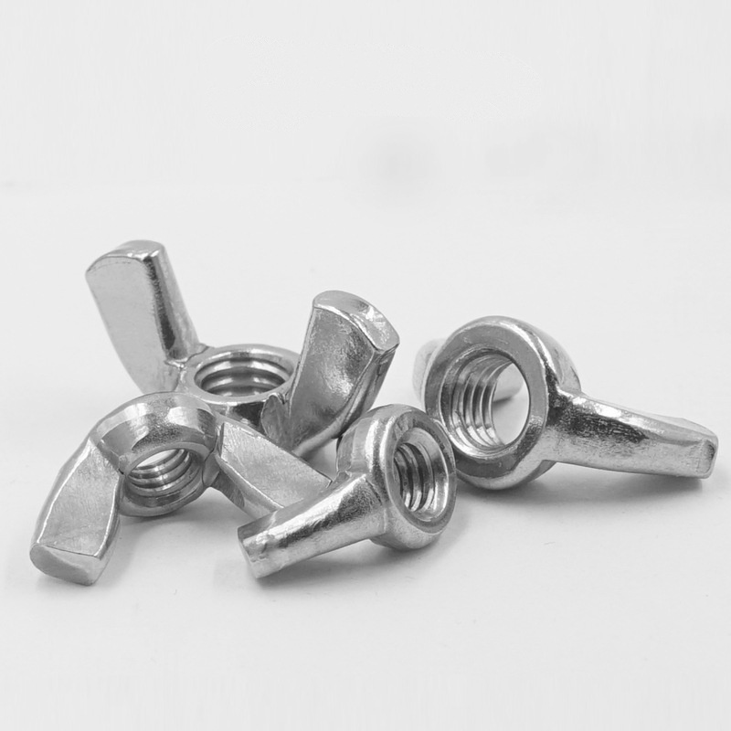 Vingemøtrik med afrundede vinger