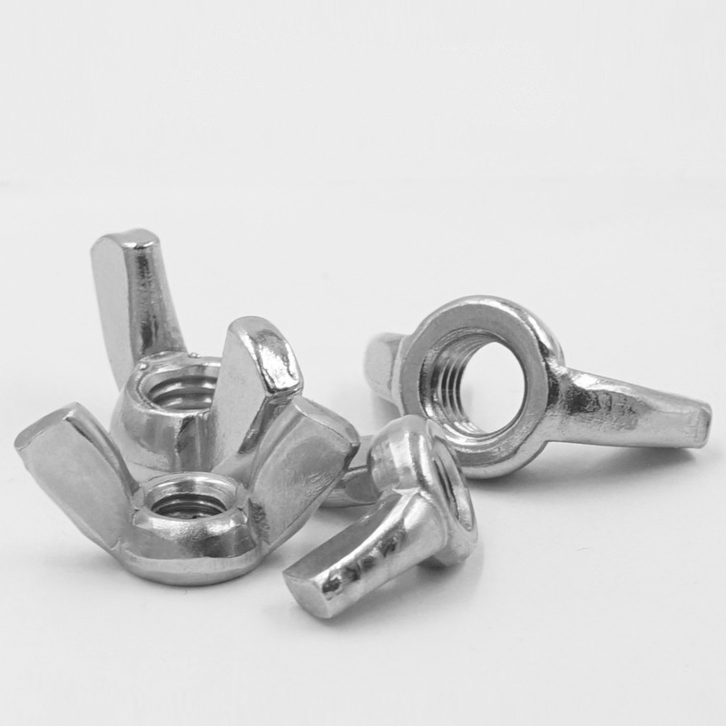 Vingemøtrikker rund vingeform